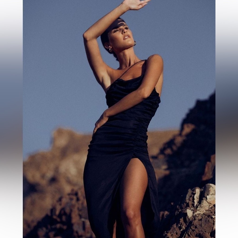 Anthropologie Atoir Sequoia Ruched Black Thigh Slit Criss Cross Dress Size 4